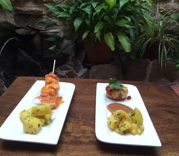 Emilia בית הארחה 2*