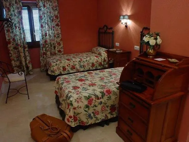 Emilia 2* טרוחיו